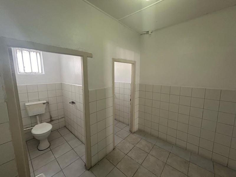 To Let commercial Property for Rent in Goodwood Central Western Cape